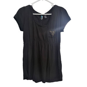 Weavers Black Short Sleeve Top with Jeweled Pocket - Large